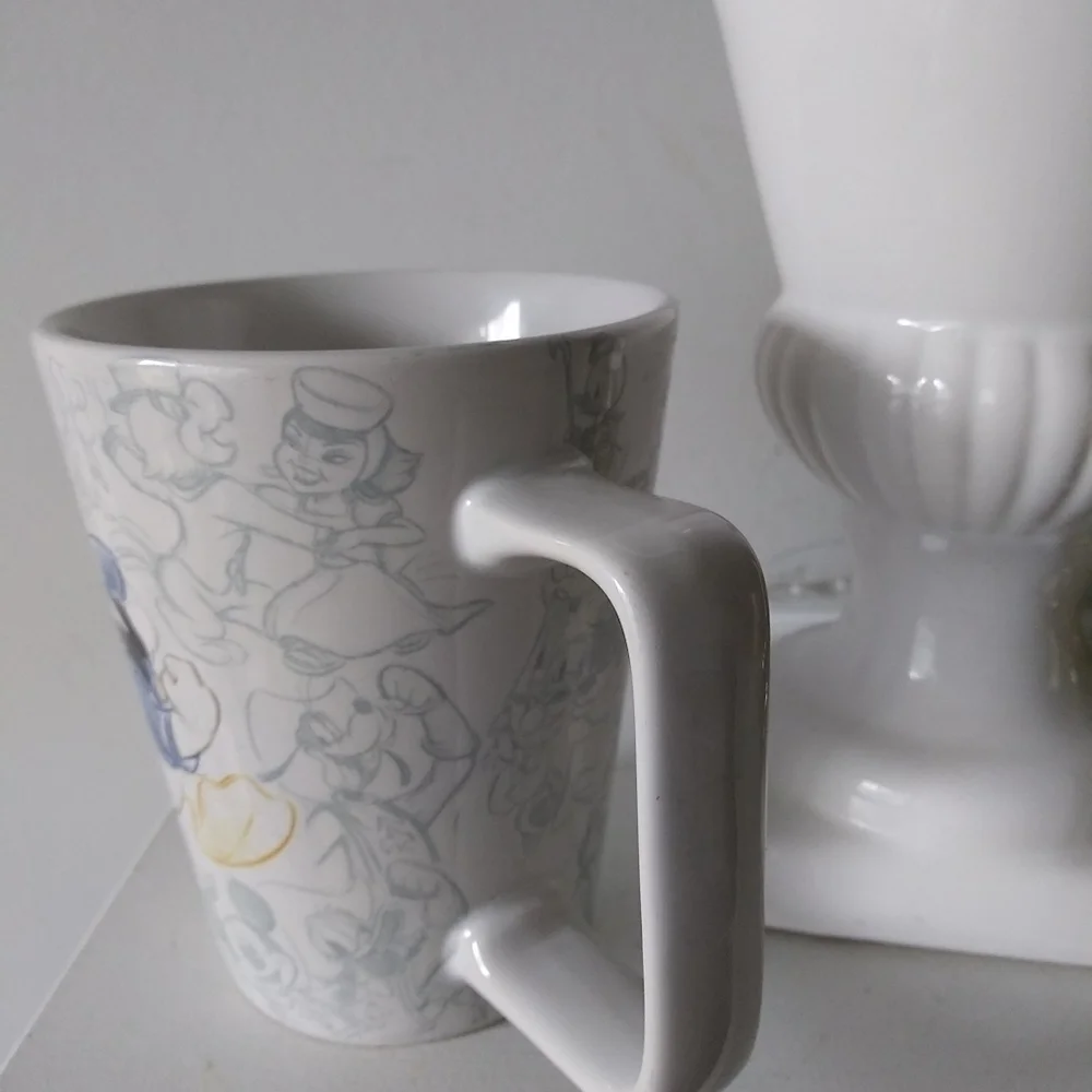 Walt Disney‎ store Donald Duck Sketches coffee mug